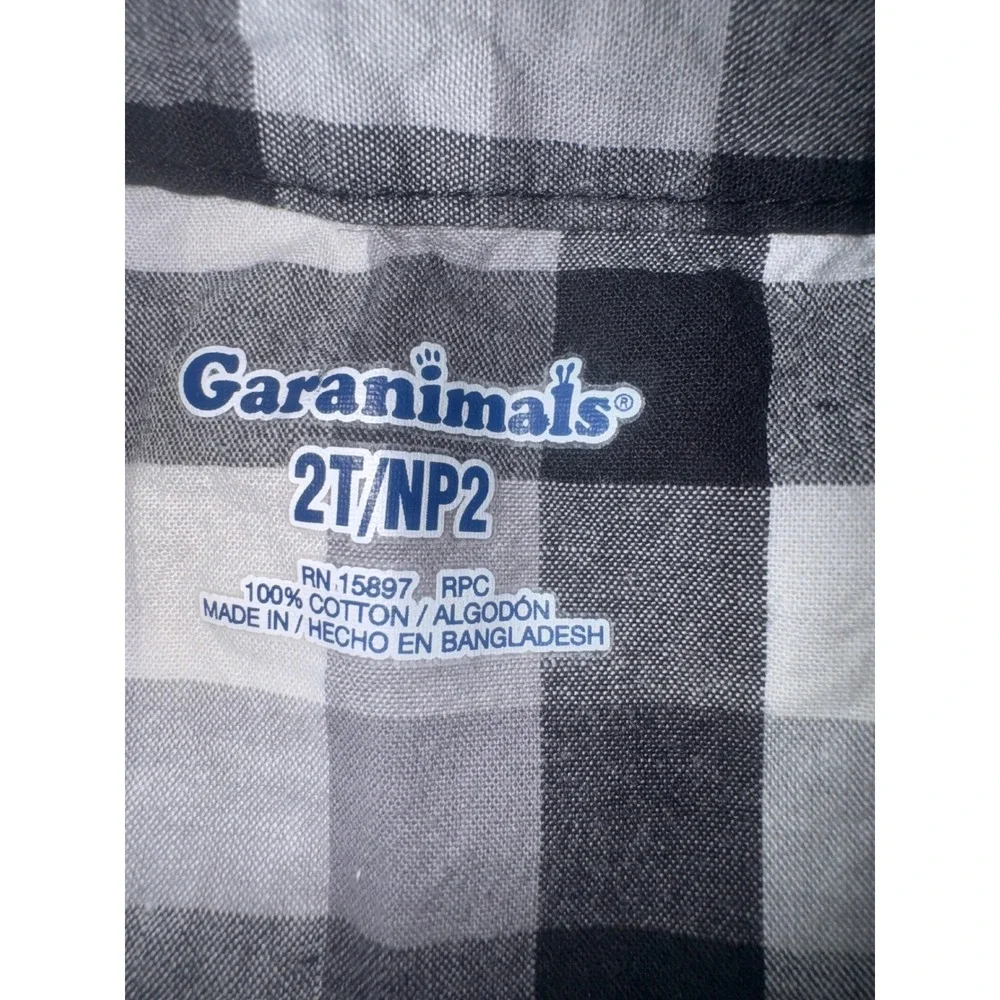 Carter's 2T 24 Month Boys Garanimals Plaid Button Down Shirts and Pants‎ Bundle